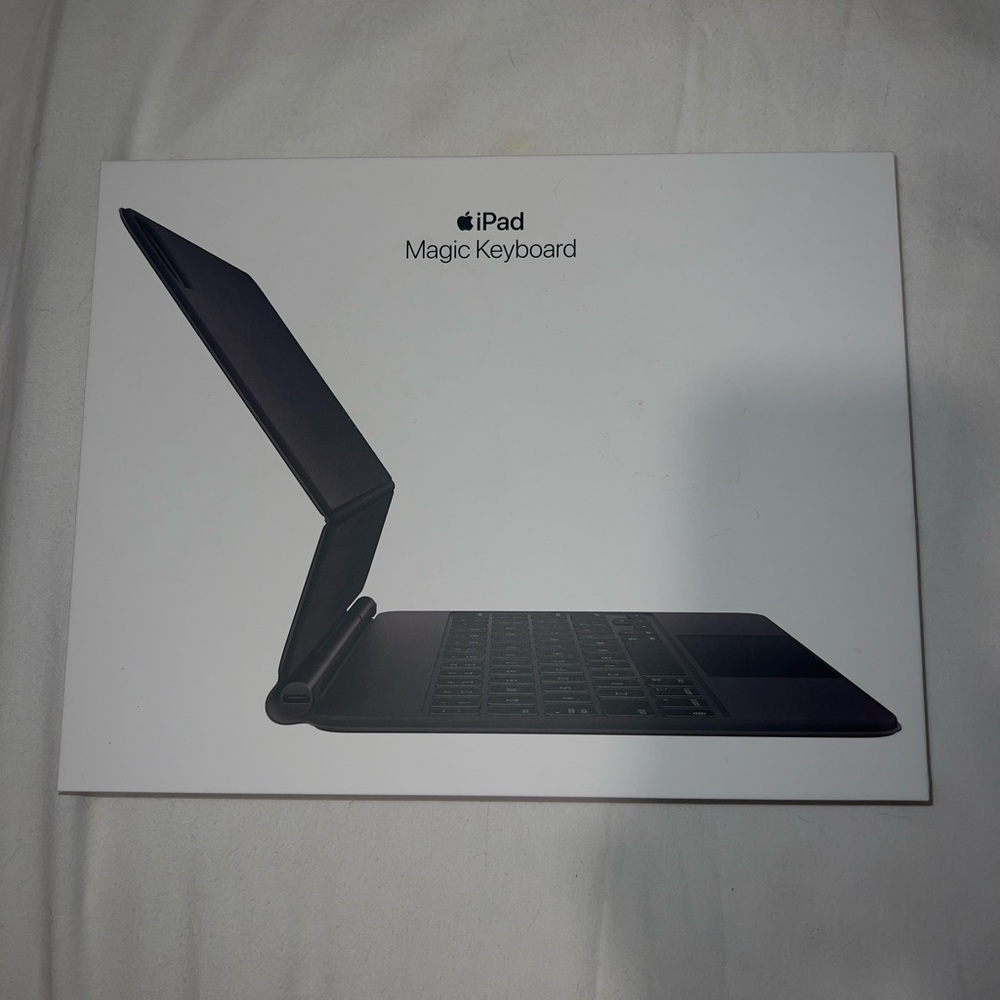 Apple Magic Keyboard for iPad Pro 11" 4th Gen and iPad Air 5th - Black